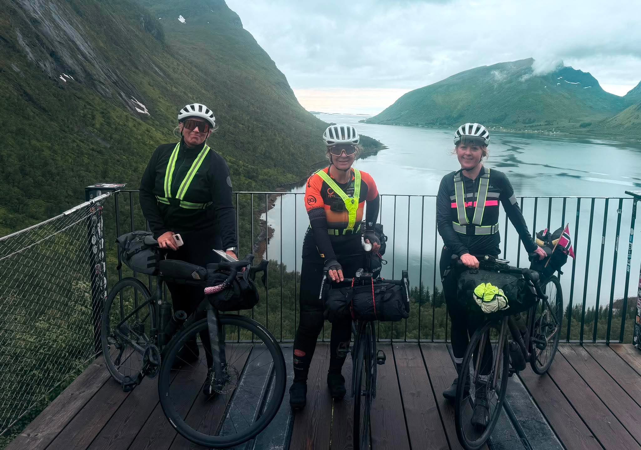 Trioen Norge på langs
