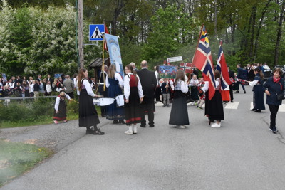 Forsinkelse: Toget fra Linnesstranda barnehage til Gullaug var i god VY-ånd noe forsinket.